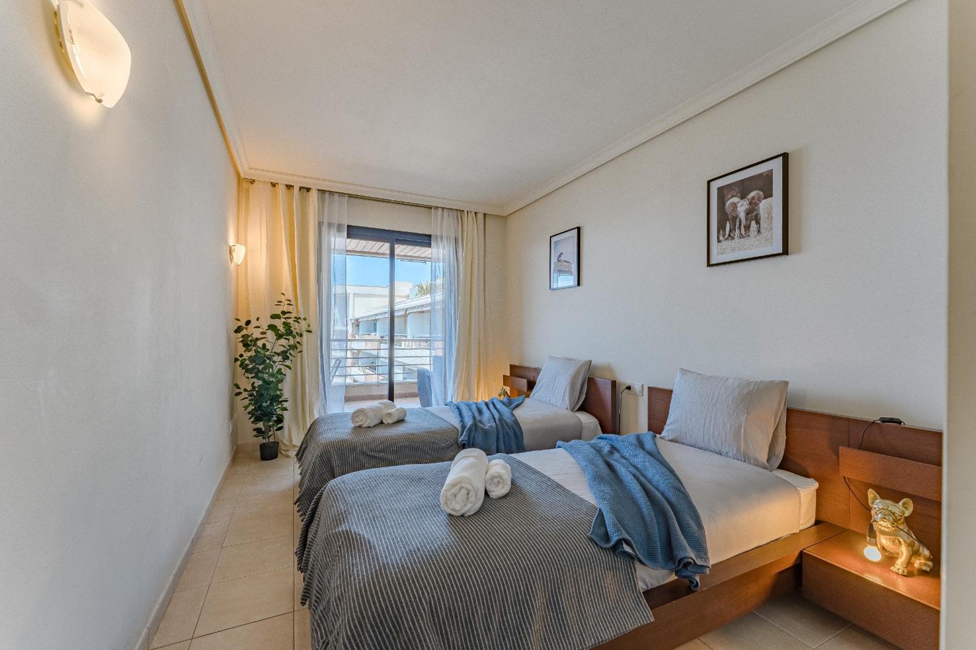 Hermitage Homes Blg Puerto de Santiago  Extérieur photo